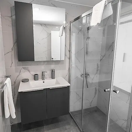 Xo Courtyard Long Daire *