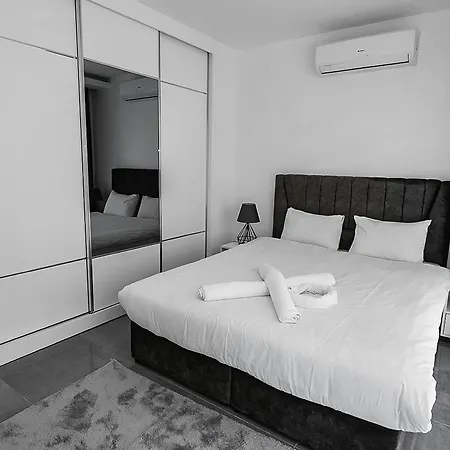 Daire Xo Courtyard Long Iskele District (Northern Cyprus)