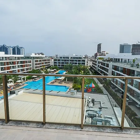 Xo Courtyard Long Beach