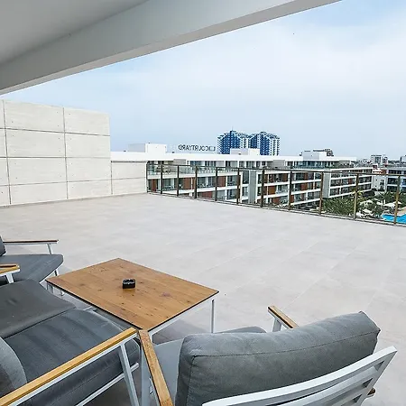 Xo Courtyard Long Daire