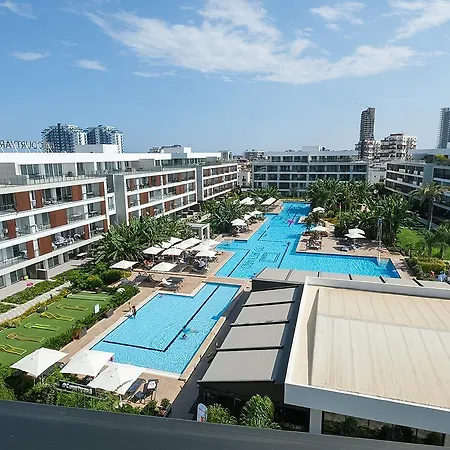 Daire Xo Courtyard Long