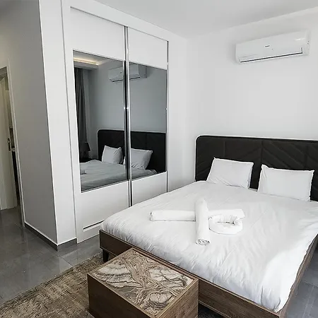 Xo Courtyard Long Appartement