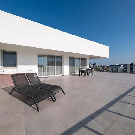 Apartmán Xo Courtyard Long *